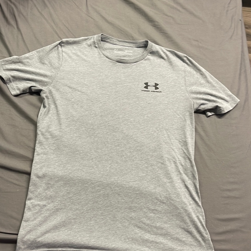 Under armour t-shirt